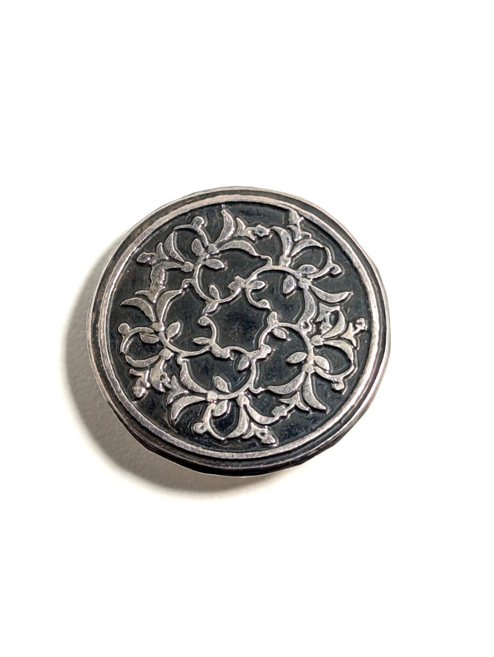 Classic 925 Sterling Silver Round Floral Antiqued Scrollwork Brooch Pin 5.83g